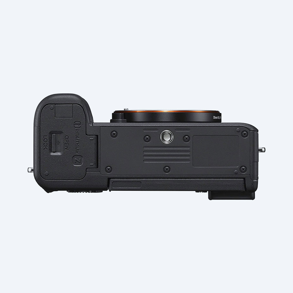 ILCE-7CLB