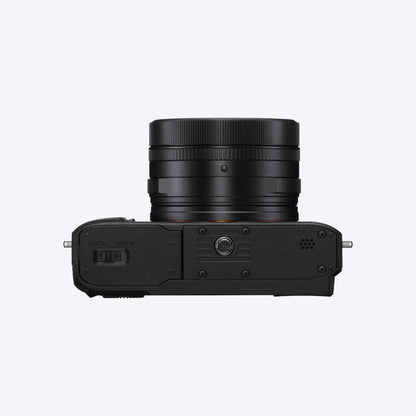 Sony RX1R III compact camera with 61.0 MP full-frame sensor and AI processing unit