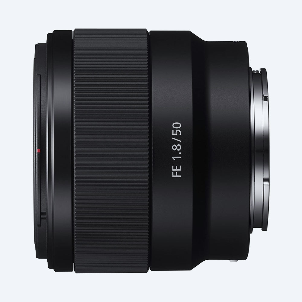 Sony ILCE-7M3 Alpha 7 III with 35mm full-frame image sensor + SEL50F18F + SF-E64A Bundle